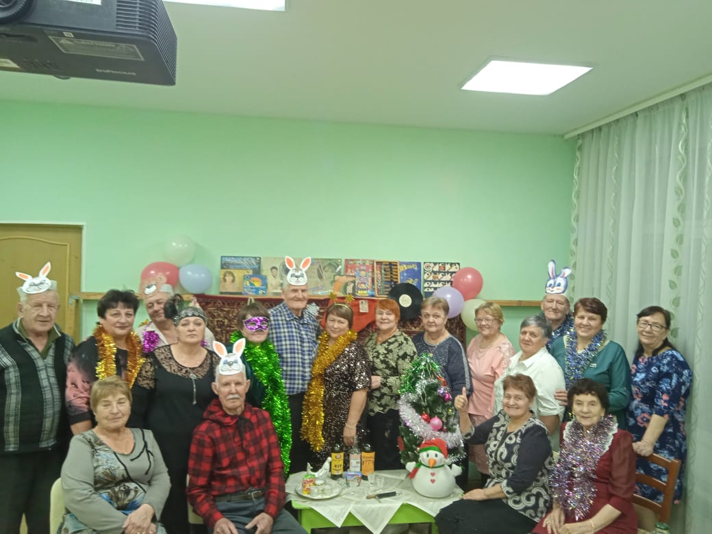 2e3d6438 d3b7 4659 b9f0 5e2e4ec516ef