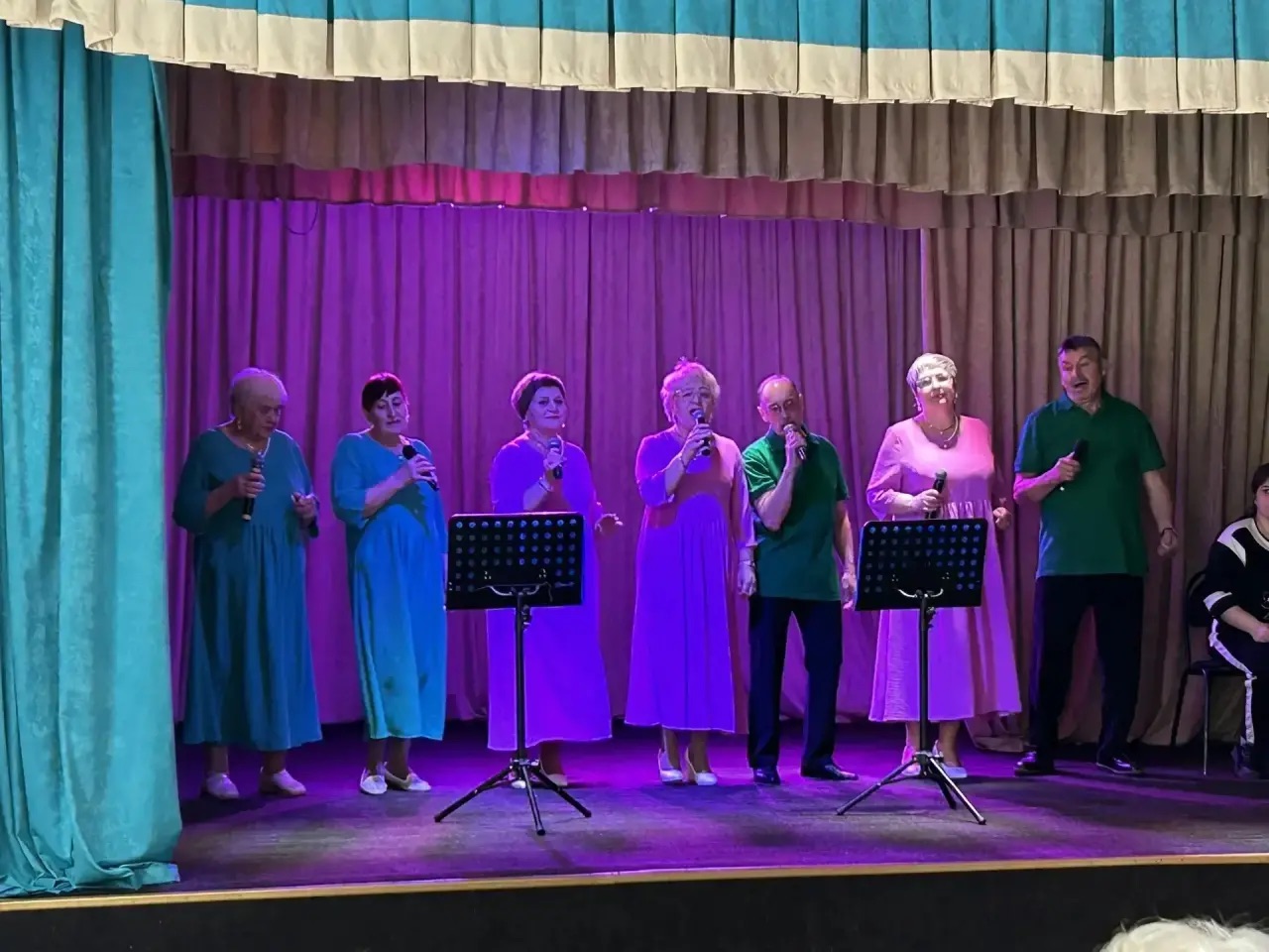 share photo 15110877274