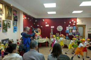 Подведение итогов районной выставки "Мир семьи. Страна детства", 15.05.2019 года